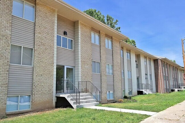 Building Photo - 3771 Cornell Dr