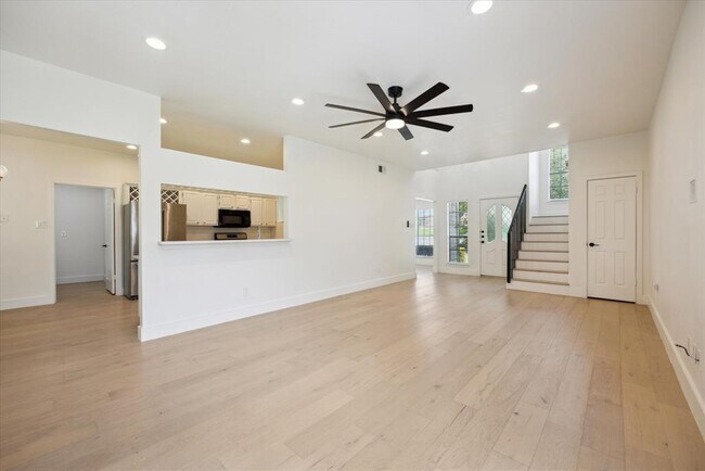 Building Photo - 14207 Weldon Ln