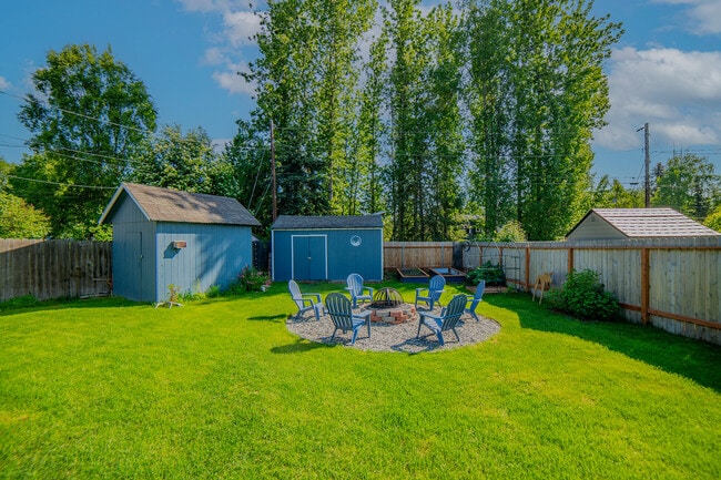 Building Photo - 4801 Canterbury Way