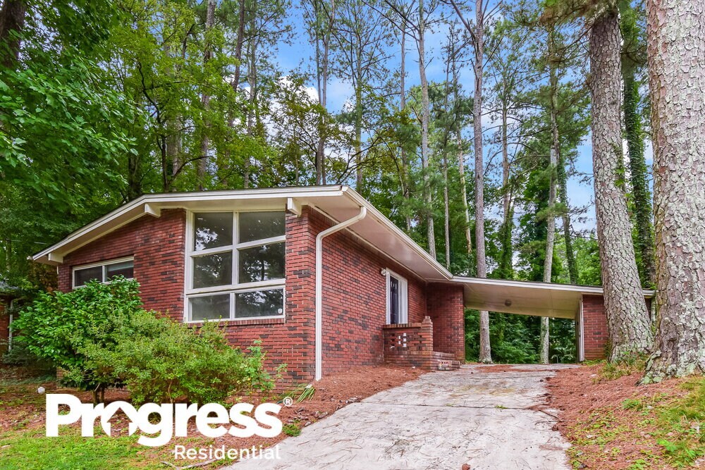 Primary Photo - 201 Lydia Dr SE