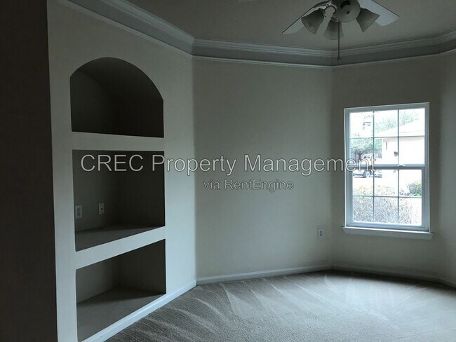 Foto del edificio - 1300 Park W Blvd