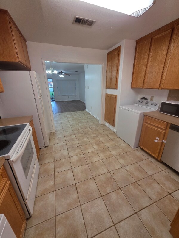 Building Photo - 1508 Alamo Ave