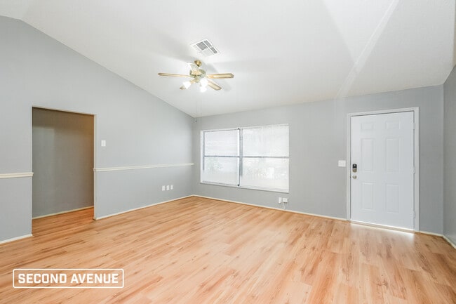 Foto del edificio - 7231 Box Elder DR