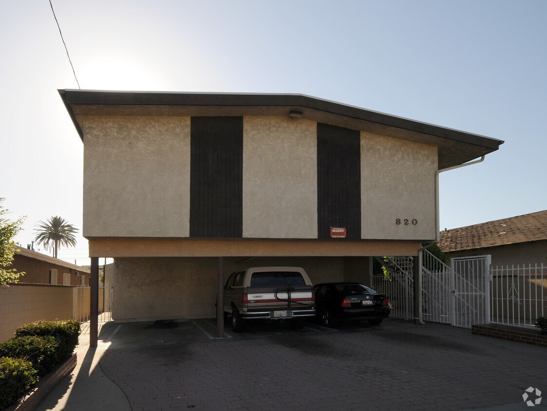 Foto del edificio - 828 Broad Ave