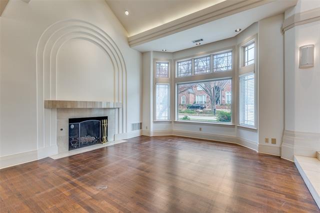 Foto del edificio - 4611 Pine Valley Dr