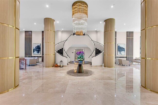 Foto del edificio - 3500 Mystic Pointe Dr