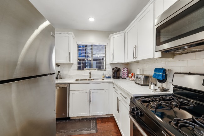 Photo - 300 S 700 E Apartment