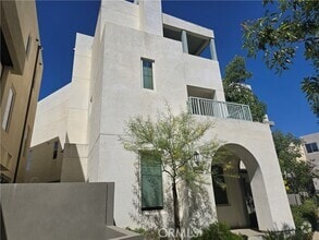 Building Photo - 128 Catalyst