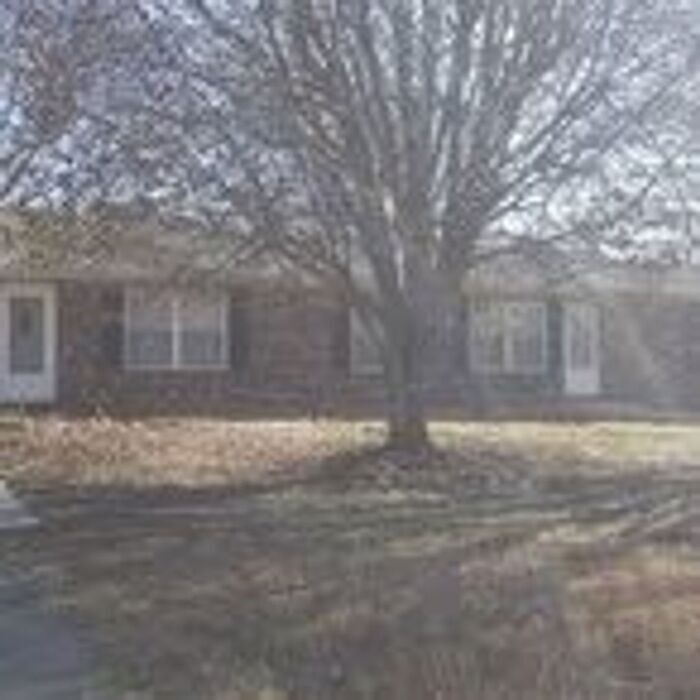 512 Kyle Dr, Saint James, MO 65559 House for Rent in Saint James, MO