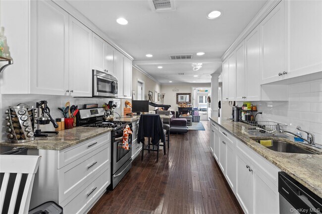 Foto del edificio - 76 Oregon St