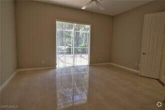Building Photo - 3000 Ellice Way