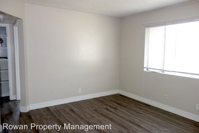 Building Photo - 1649 N 18th St