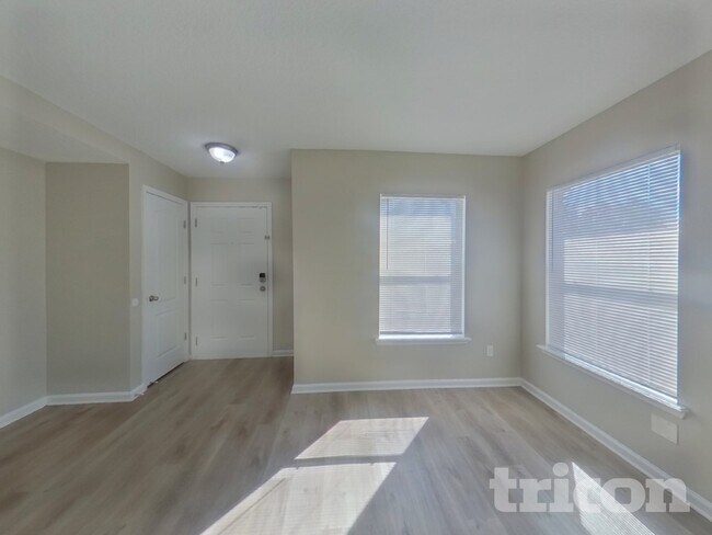 Foto del edificio - 76221 Long Pond Loop