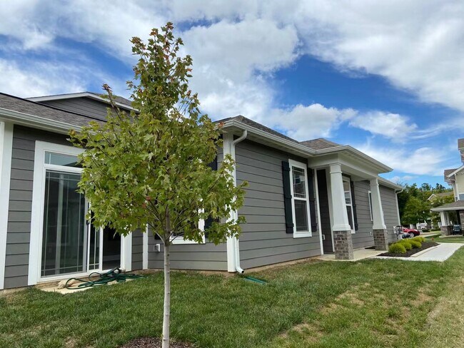 Foto del edificio - 8315 Glacier Ridge Dr