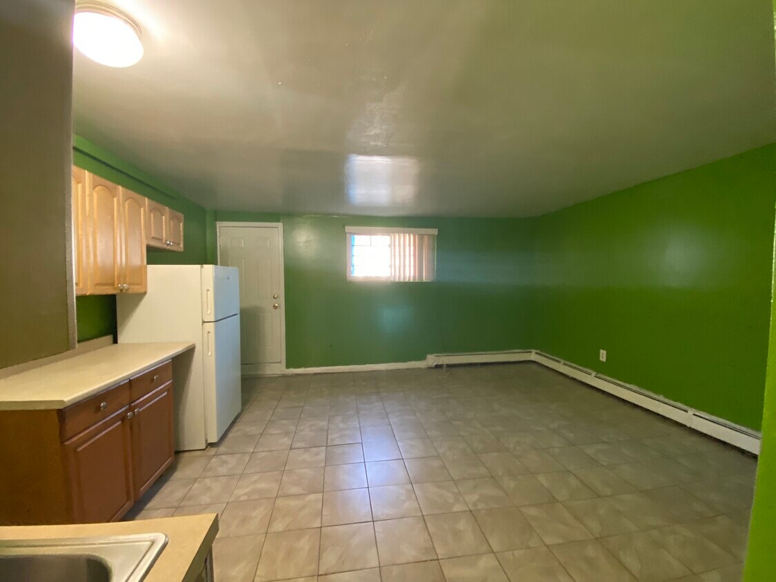 9523 Seaview Ct Unit 1, Brooklyn, NY 11236 Apartments in Brooklyn, NY