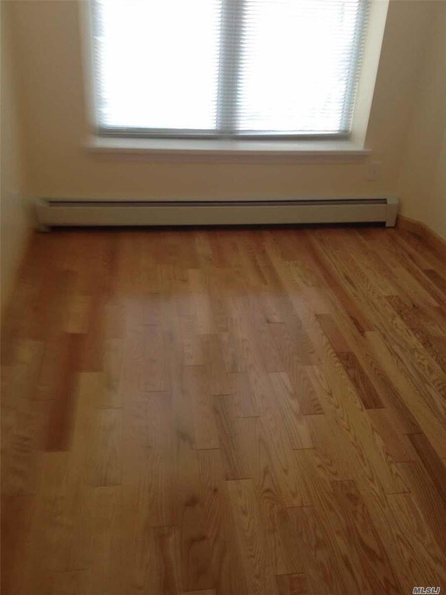 Foto del edificio - 3225 Corlear Ave