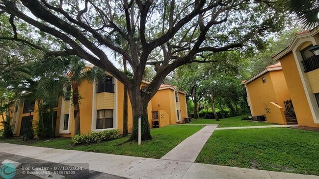 Building Photo - 3847 Coral Tree Cir