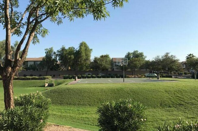 Foto del edificio - 4160 E Betsy Ln