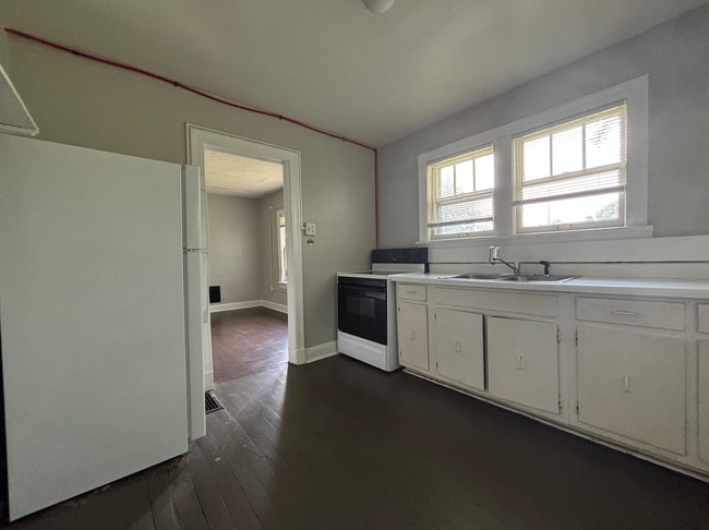 Building Photo - 207 Ensley Ave