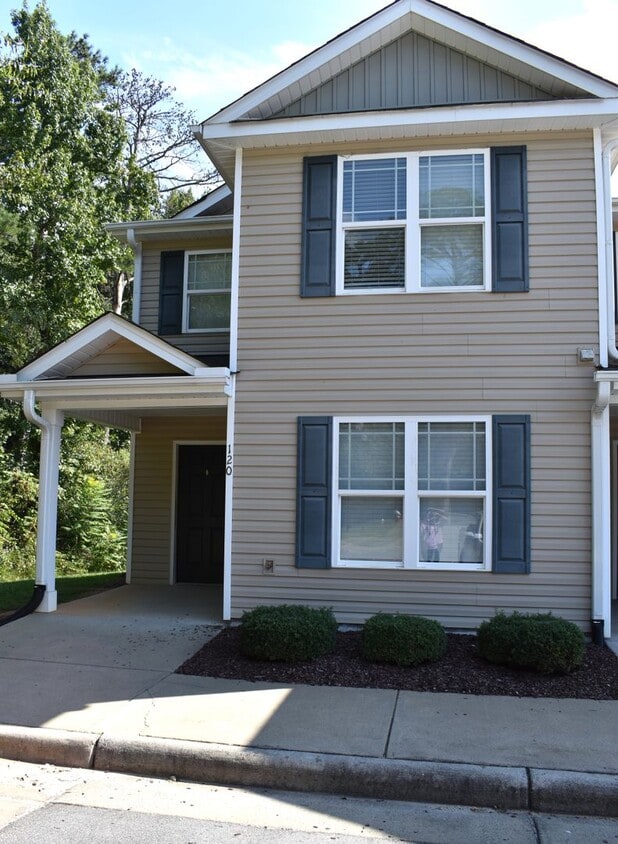 Primary Photo - MOVE IN SPECIAL!!! $200 OFF FIRST MONTHS RENT