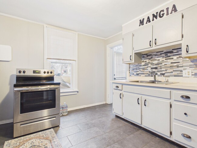 Building Photo - 4 Bedroom Single Family Home in Susquehanna Township