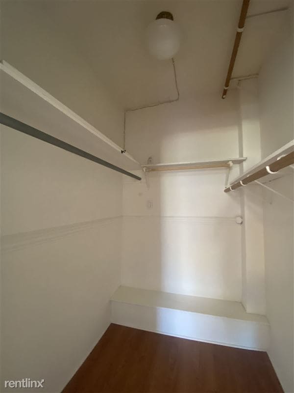 Building Photo - 88 Elgin St