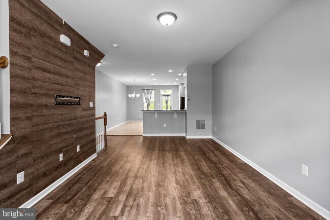 Foto del edificio - 7204 Winding Hills Dr