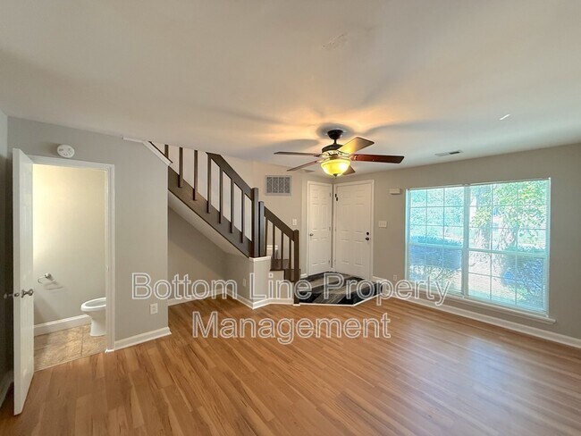 Foto del edificio - 6326 Windsor Gate Ln
