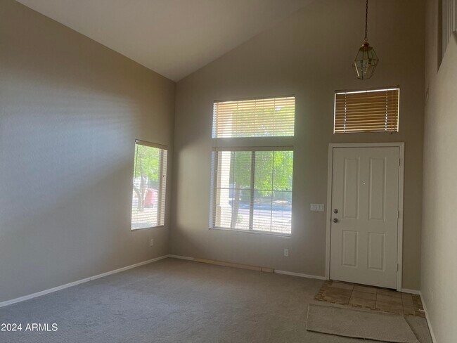 Foto del edificio - 14862 N 103rd St