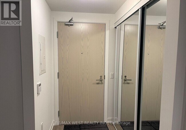 Photo du bâtiment - 55 Cooper St