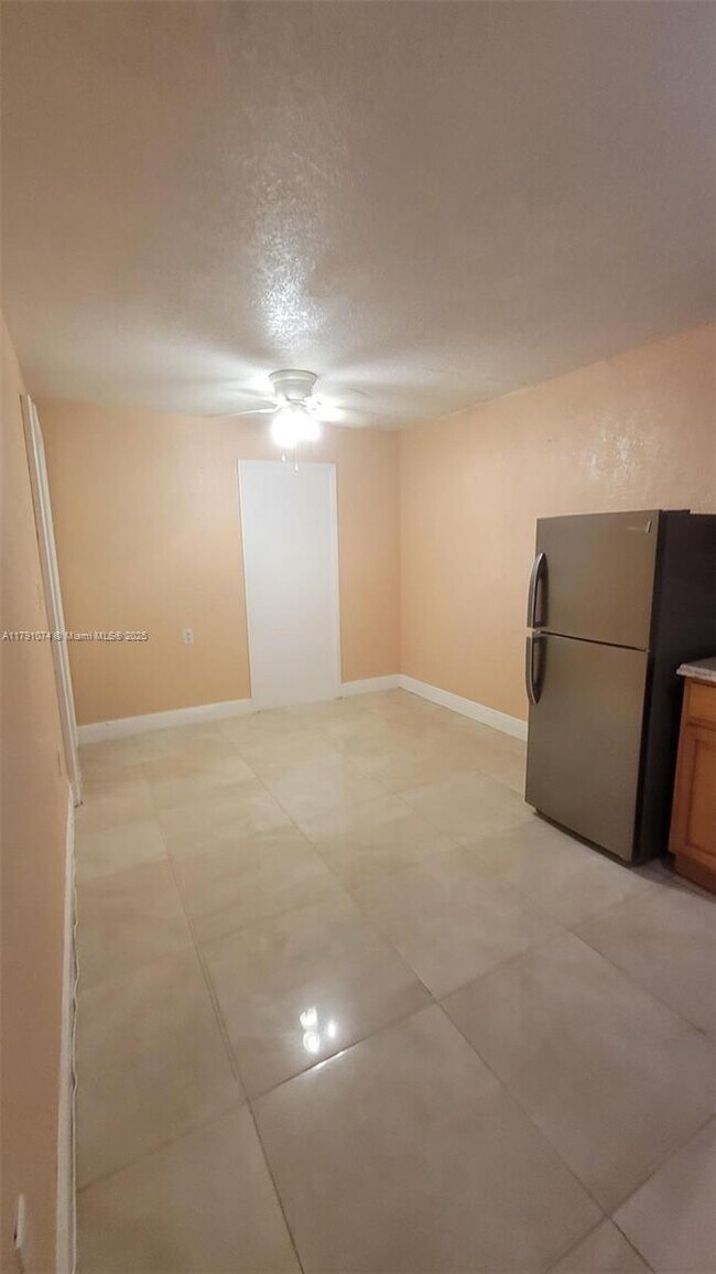 Foto del edificio - 5001 NW 23rd St