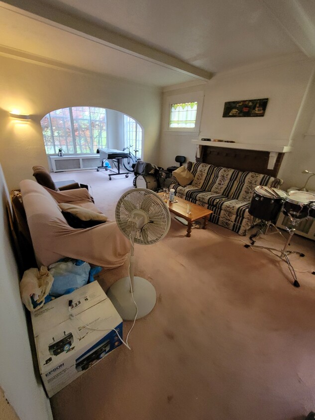Foto principal - 3052 Beechwood Blvd
