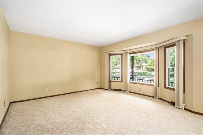 Foto del edificio - 3033 Juneberry Ave SE