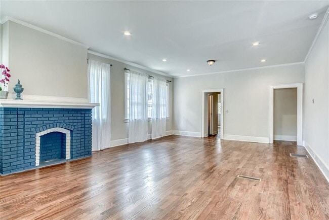 Foto del edificio - 389 Linden Ave NE