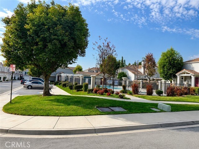 Foto del edificio - 317 Pony Express Rd