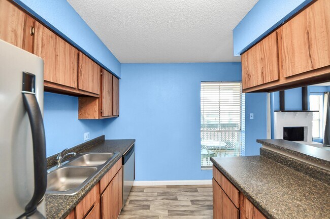 Foto del edificio - 1516 Bay Area Blvd