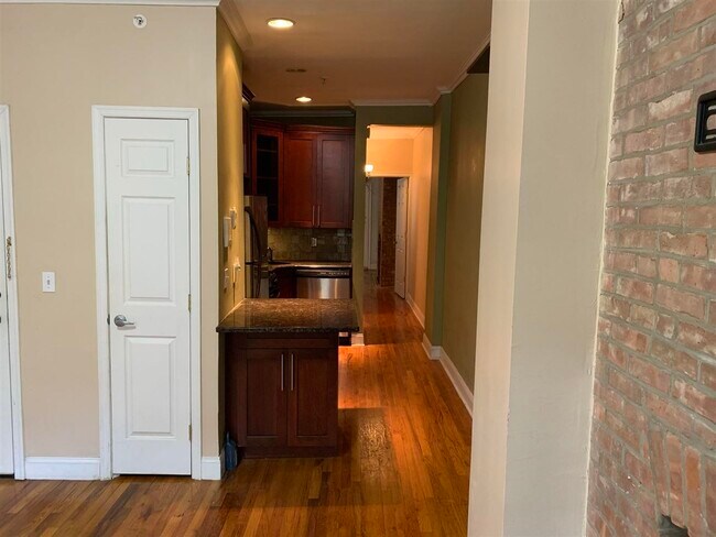 Foto del edificio - 206 Washington St