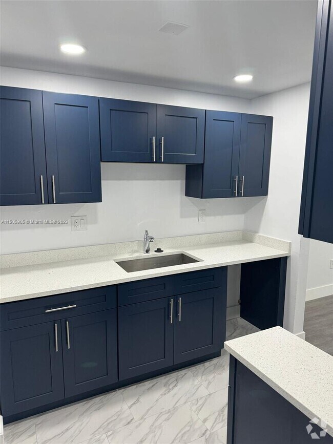 Williams Island Apartments for Rent with a Swimming Pool Aventura, FL