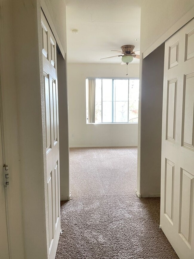 Building Photo - 2/2 Condo in Vistana!