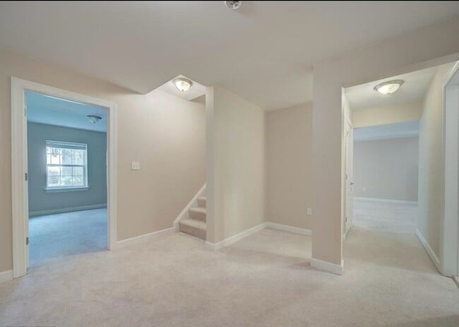 Foto del edificio - 18413 Cedar Dr