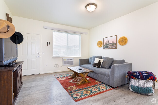 1BR, 1BA - 662SF - March Madness Patio Home Apartments