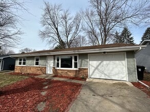 Building Photo - 1710 Hoover Dr