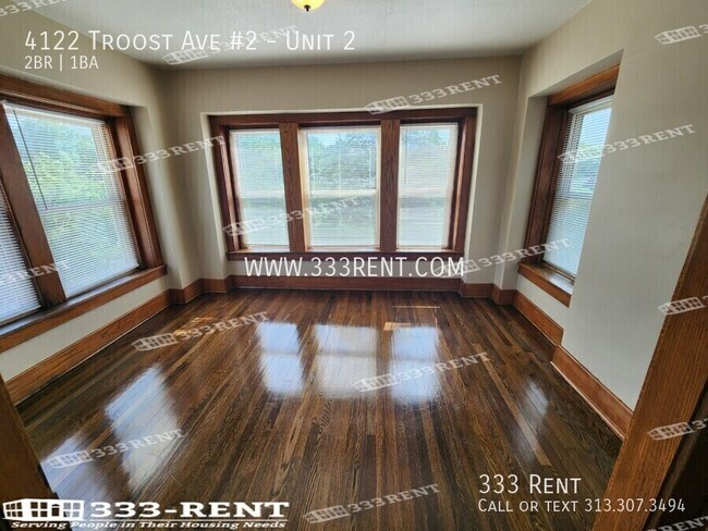 Foto del edificio - 4122 Troost Ave