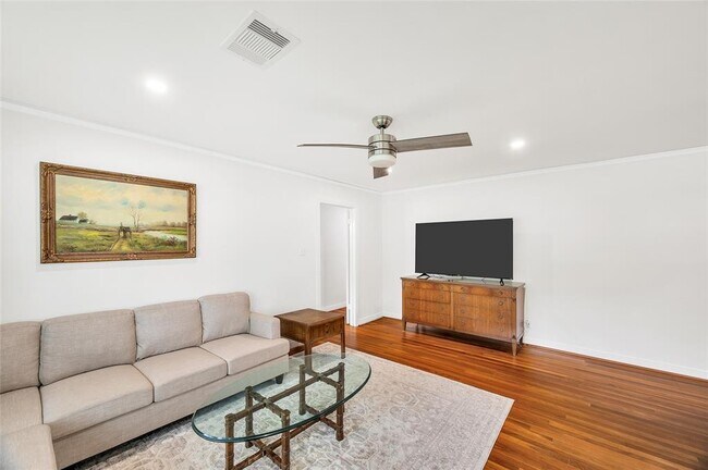 Foto del edificio - 9610 Bevlyn Dr