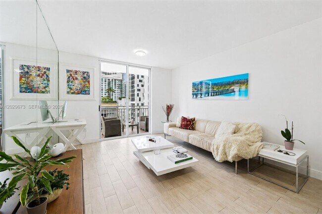 Foto del edificio - 185 SE 14th Terrace