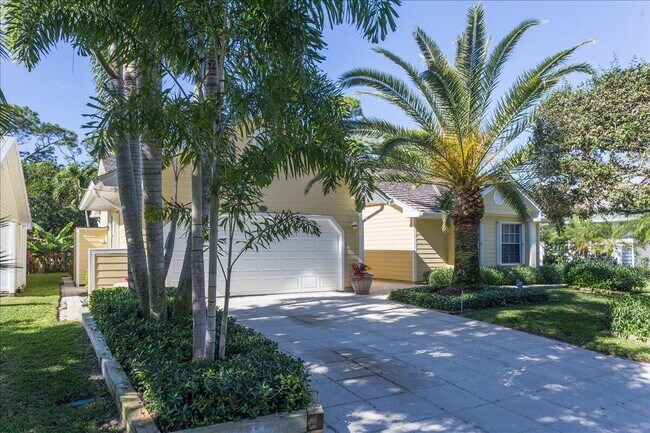Foto del edificio - 216 Colony Way W