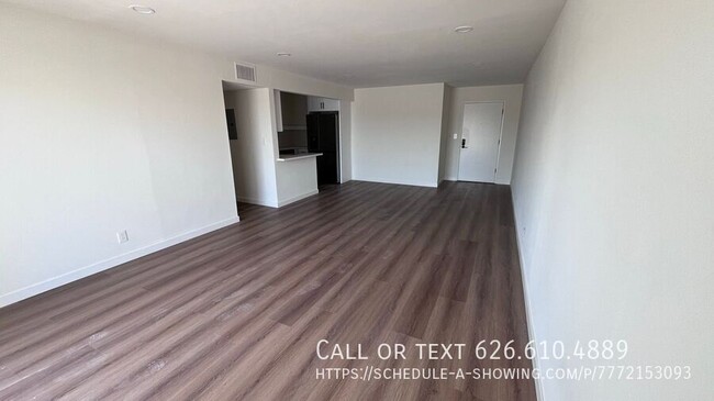 Building Photo - **1 Month Free**Renovated 2BR Now Available!