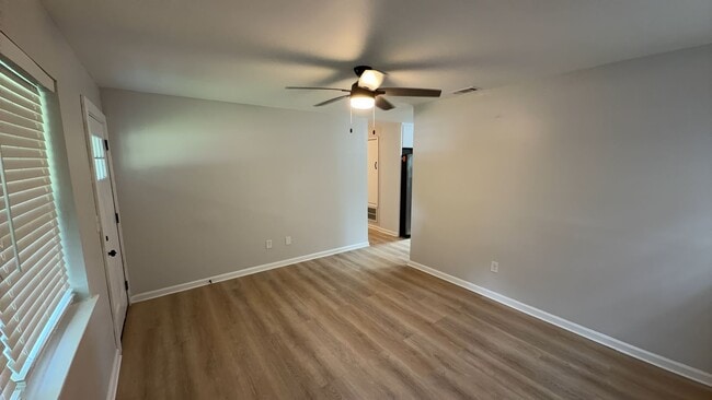 Building Photo - 39 Edgeview Heights Rd