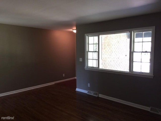 Building Photo - 3 br, 1 bath House - 2503 W 25th St N Darl...