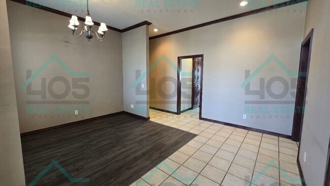 Building Photo - Lovley 4 Bedroom Plus an Office